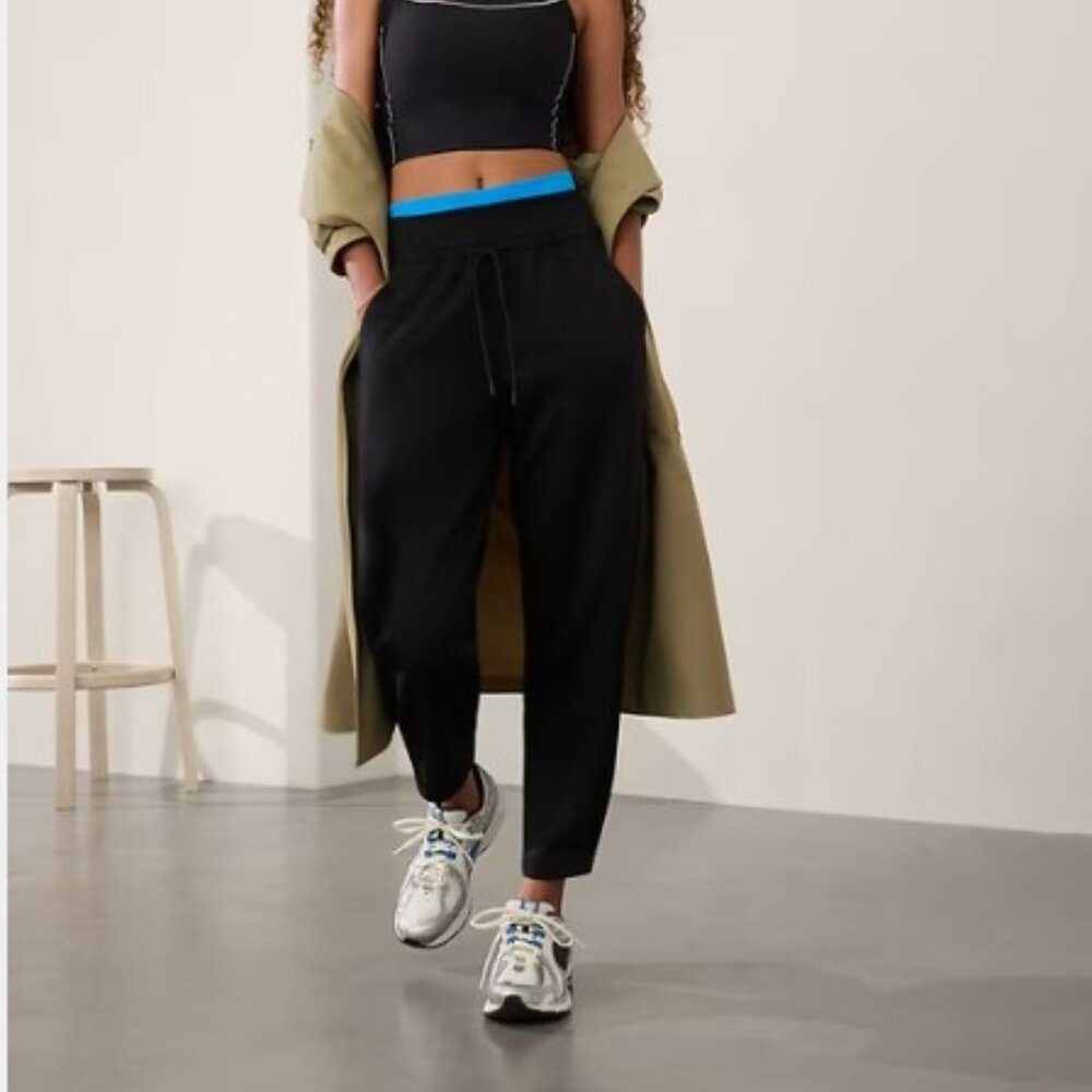 Athleta Allure Joggers Size Large Tall - NWT